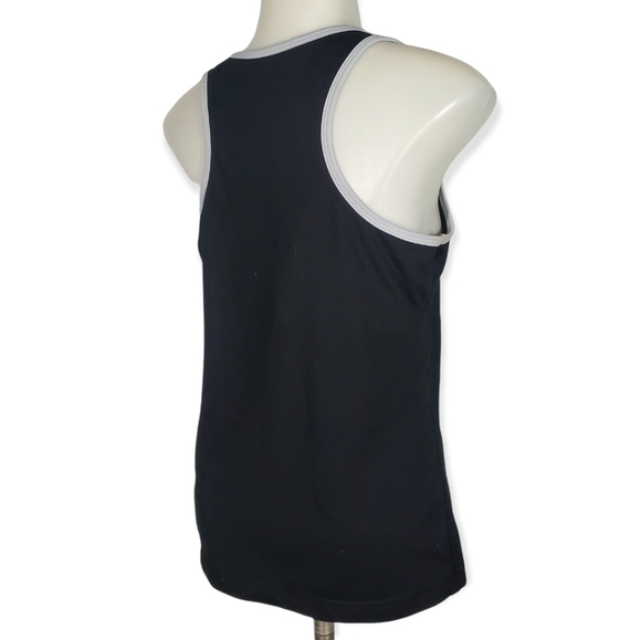 OLD NAVY Workout Tank with Built-In Sports Bra Size Large - Picture 3 of 7